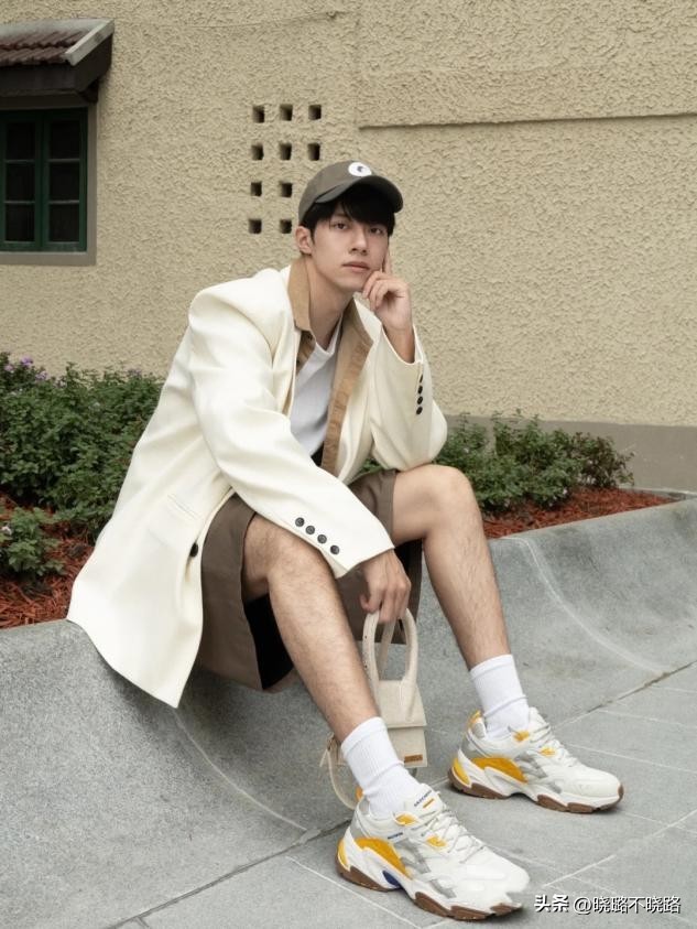 身高不到180的男生，少穿这3双鞋吧！邋遢显矮，不招女生喜欢