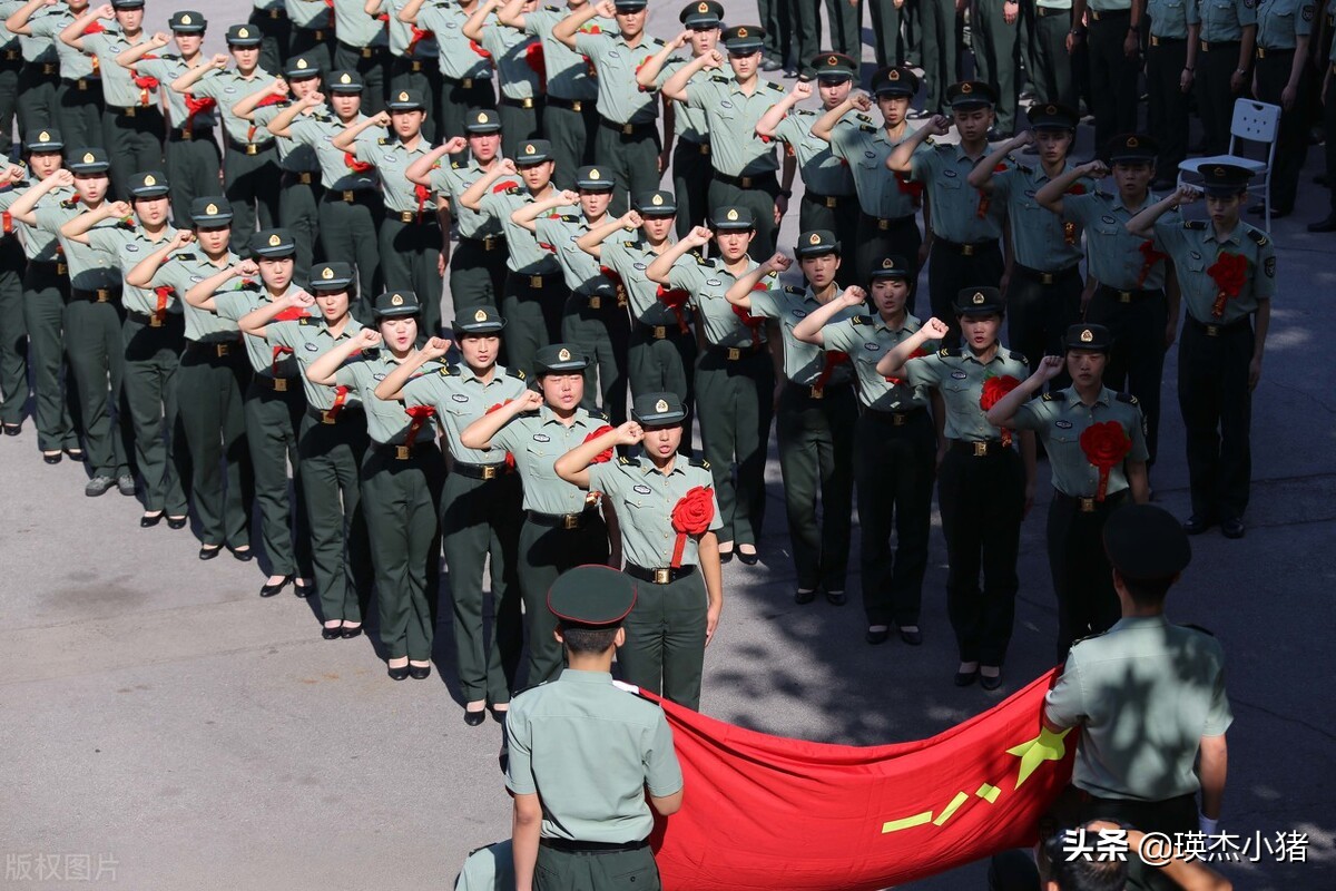 当前省军区党委常委人数及与中共中央政治局常委的区分说明