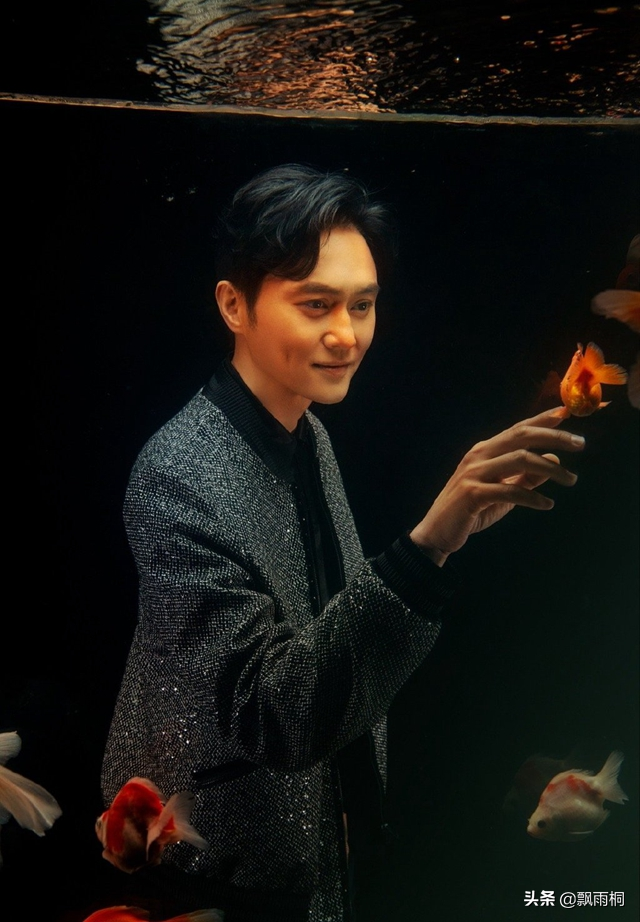 《声生不息》：偏偏喜欢你，“等”是爱情最凄美的宿命