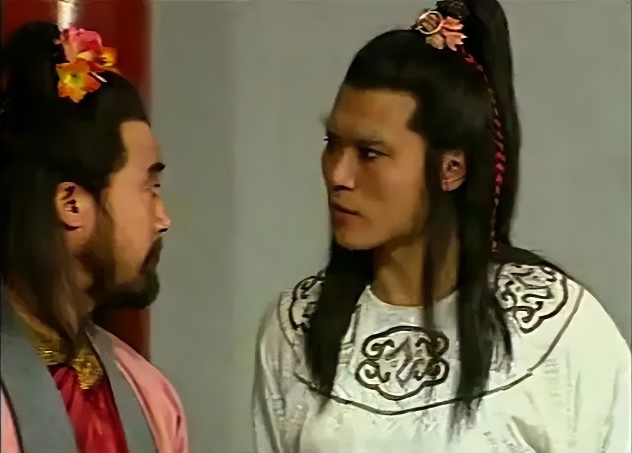 可以写进教科书的“八大反派”角色，丁勇岱、王志飞，皆在列