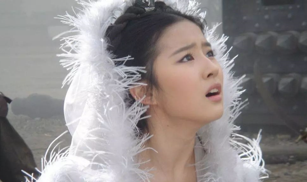 90年代别出心裁的古装造型：绒毛头，满天星，扇子头，渔网头