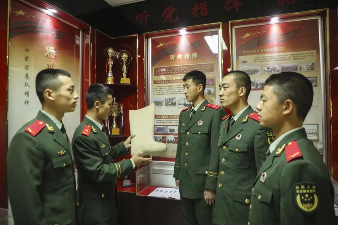 侯<a href=http://www.cngansu.cn/news/ target=_blank class=infotextkey></a>ִ֧ܶӣġרحഺõʷʷϴ