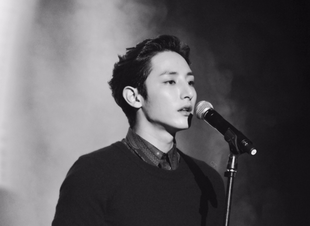 雕刻美男李洙赫超狂家世令人惊却遭大6岁金敏喜狠甩