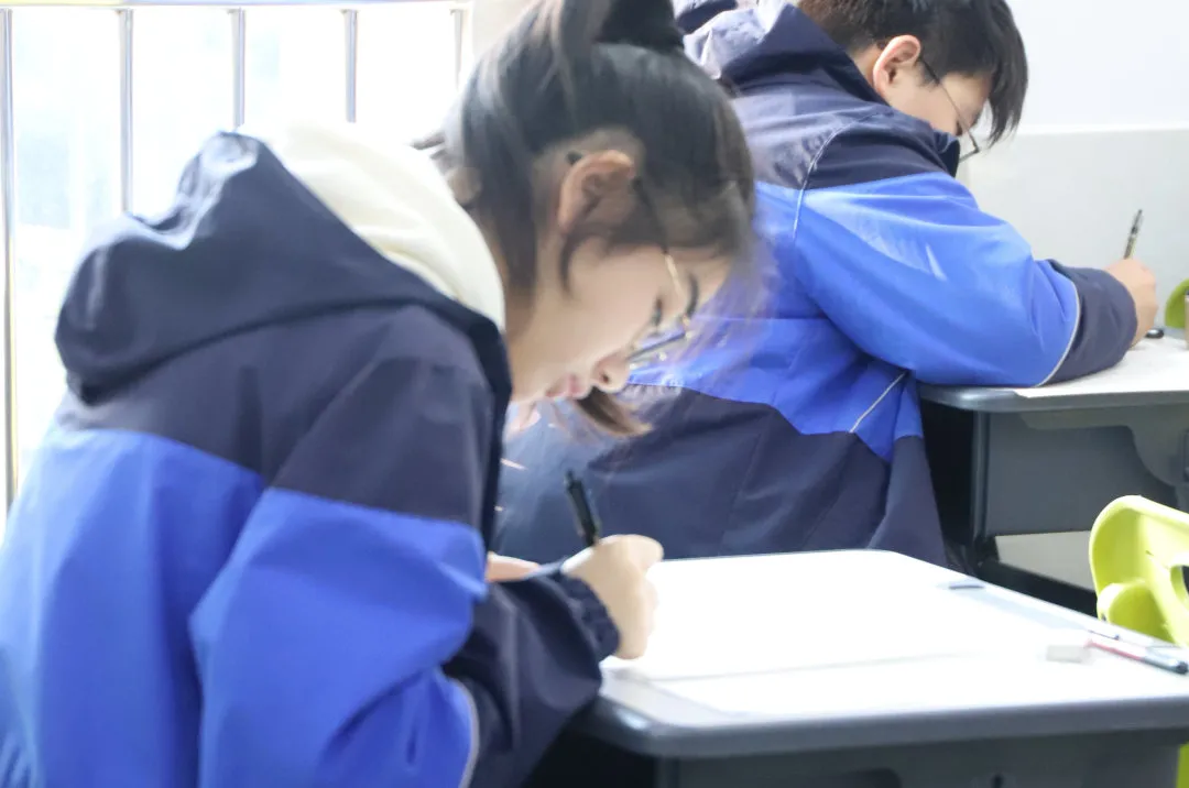 策马扬鞭，只争朝夕 | 恒德学子迎来期末考试