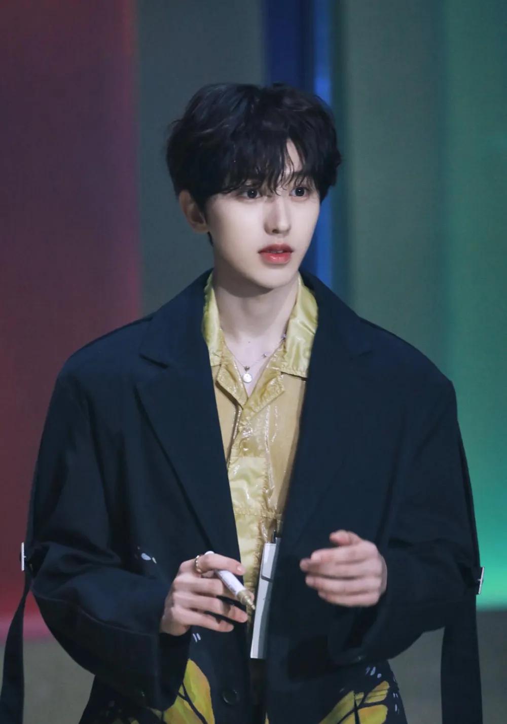 央视点名批评蔡徐坤，面对大力度的整治他会不会凉凉