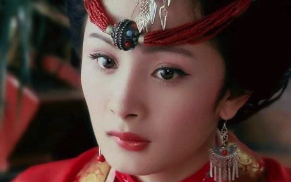 颜值不够别带“额饰”！13位女星造型PK，谁才撑得起倾国倾城