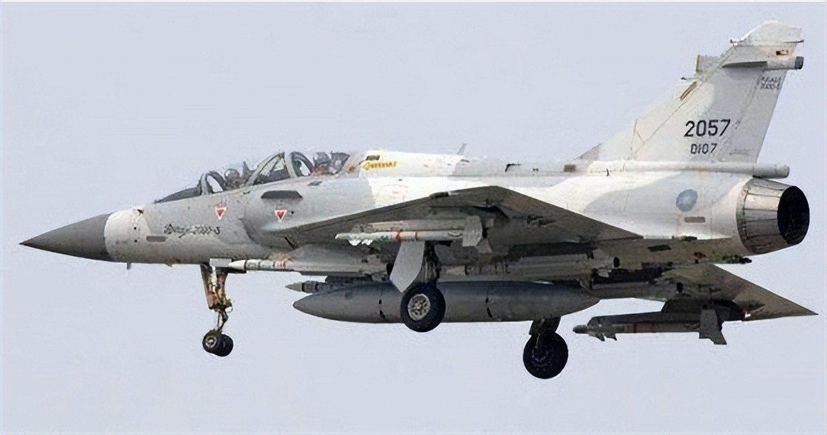 �й��Է�Ա��ʻ����3������һ�����������ʦ��