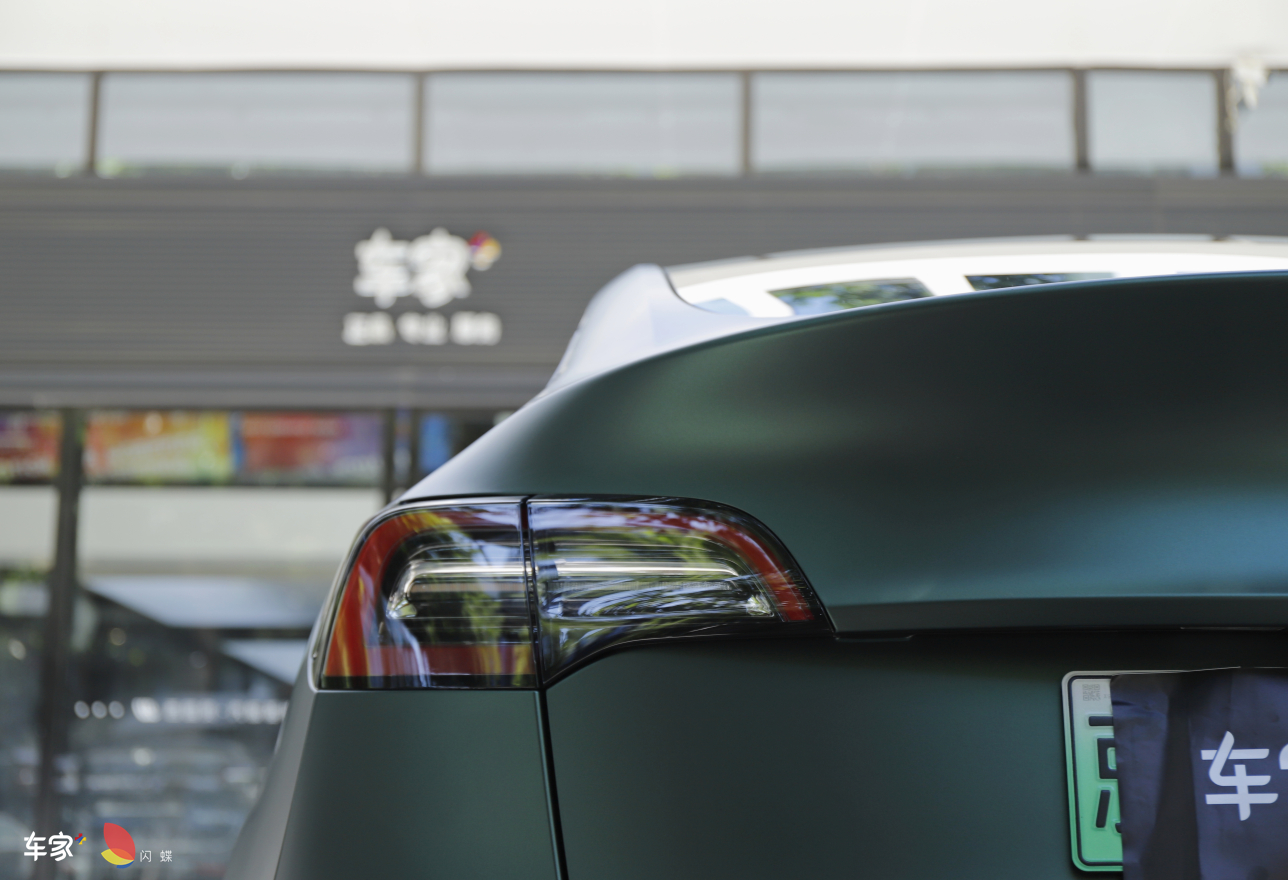 太喜欢这个颜色了，一张都没删，特斯拉ModelY 幽灵金属墨绿