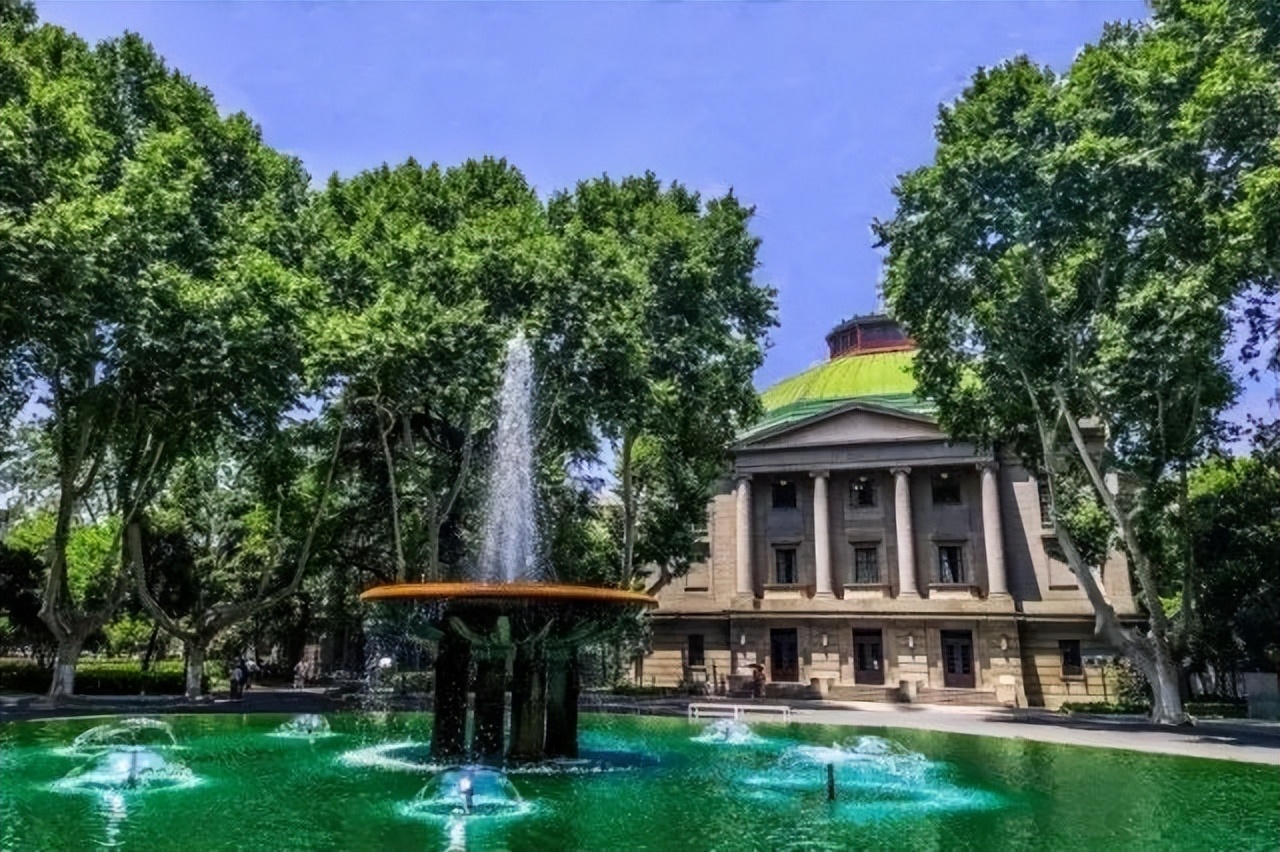 最新“高薪专业”揭晓！东南大学相关专业领跑全国，毕业生“供不应求”！