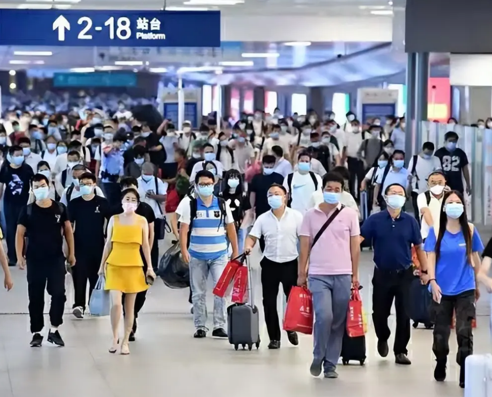 上海有望迎来“返沪潮”，部分大学生可以直接落户，但门槛太高