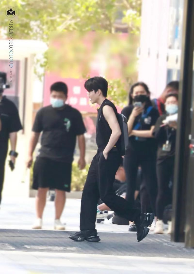 披哥2初舞台录制！32位哥哥分组曝光！披哥2仅仅选曲秒杀浪姐3？