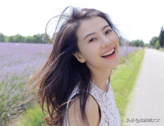 “双面玉女”高圆圆：人前清纯，人后疯狂，混乱情史让人一言难尽