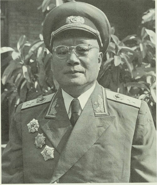 1951年解放军军事学院成立，刘伯承：把廖耀湘从战俘营请来做教员