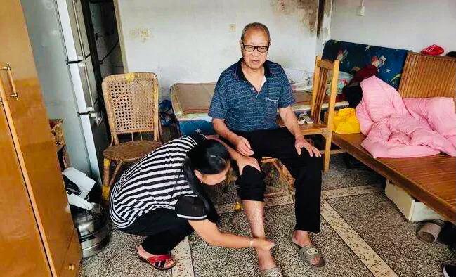 七绝《父母情》三首