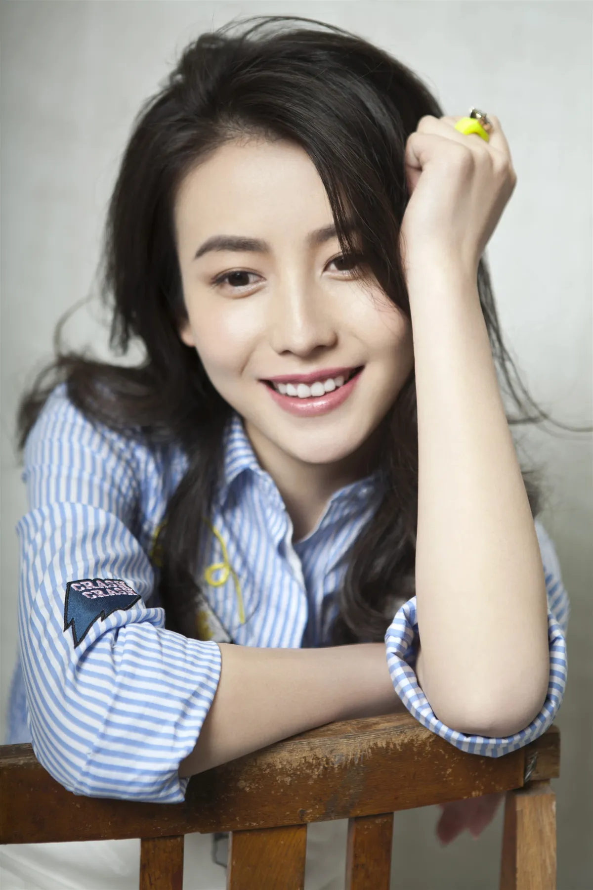 “天山”出大美人,10位新疆女明星,个个盘正条顺,美得各有千秋