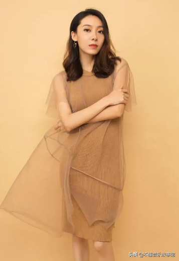 周星驰电影十大最美“星女郎”，周星驰是华语影坛的一个神话