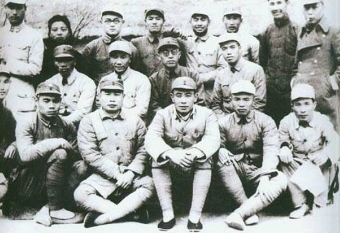 粟裕率主力向北进攻，却往西边架浮桥，毛泽东急电：是不是搞错了