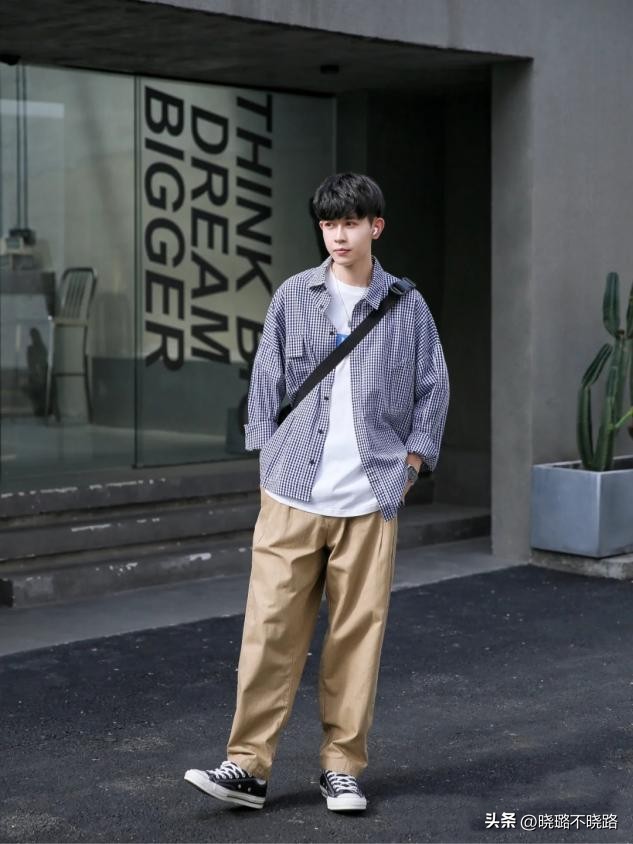 身高不到180的男生，少穿这3双鞋吧！邋遢显矮，不招女生喜欢