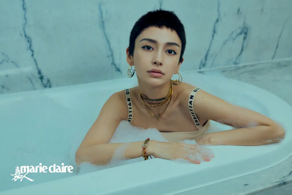 明星换发型像换头?林心如剪狗啃刘海变年轻,赵丽颖烫头撞脸景甜