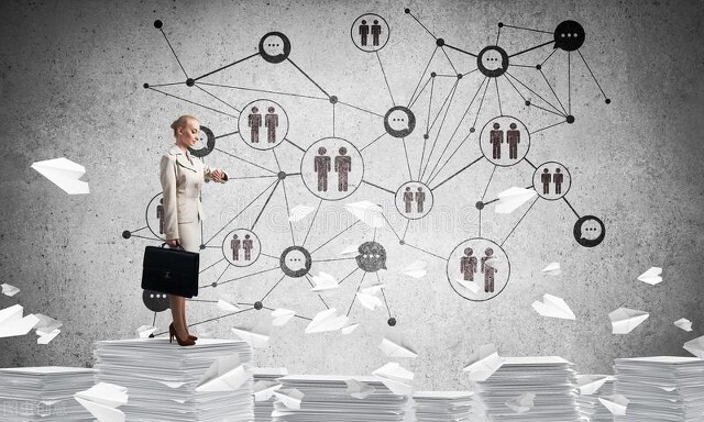 家里有钱，高考志愿选9w学费大学，用钱减少竞争