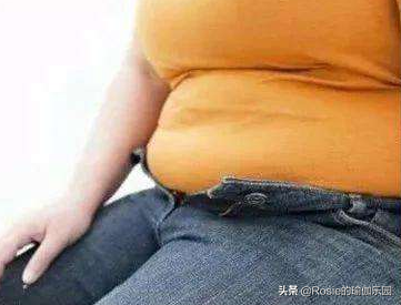 王子文练瑜伽又美又飒，每天15min理疗瑜伽，冻龄美肤缓解腰背痛