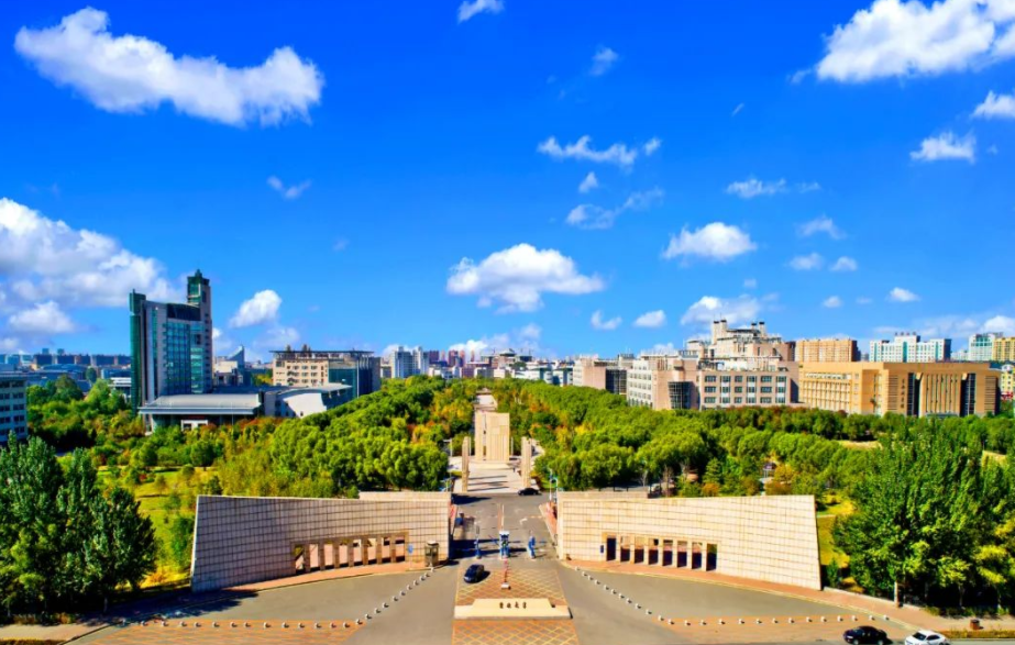 考研4大“卷王”专业，400分大神扎堆站，高分调剂也很难有机会