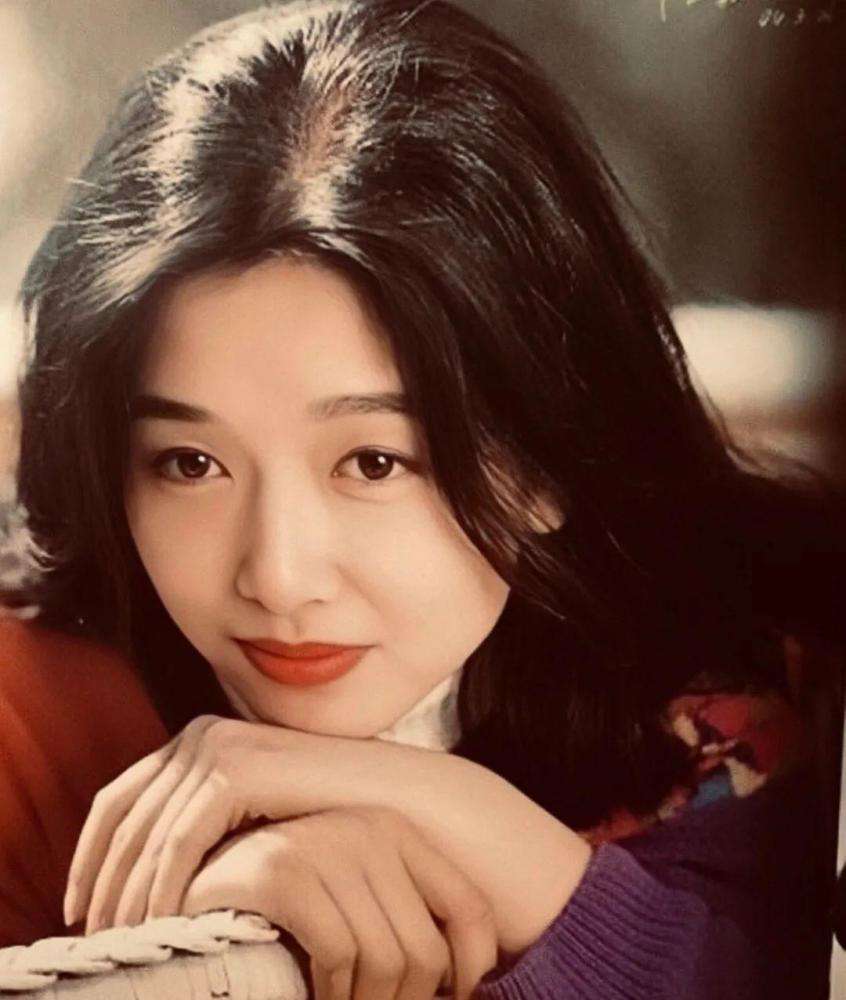 别在追求“白幼瘦”了，这10位女星告诉你，珠圆玉润也是一种美