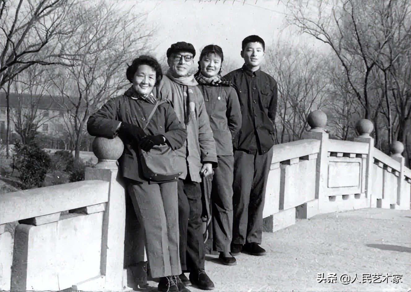 他是清华和耶鲁的高材生，为中国的话剧、电影事业鞠躬尽瘁，与歌唱家周小燕喜结连理，却难逃特殊时期的厄运