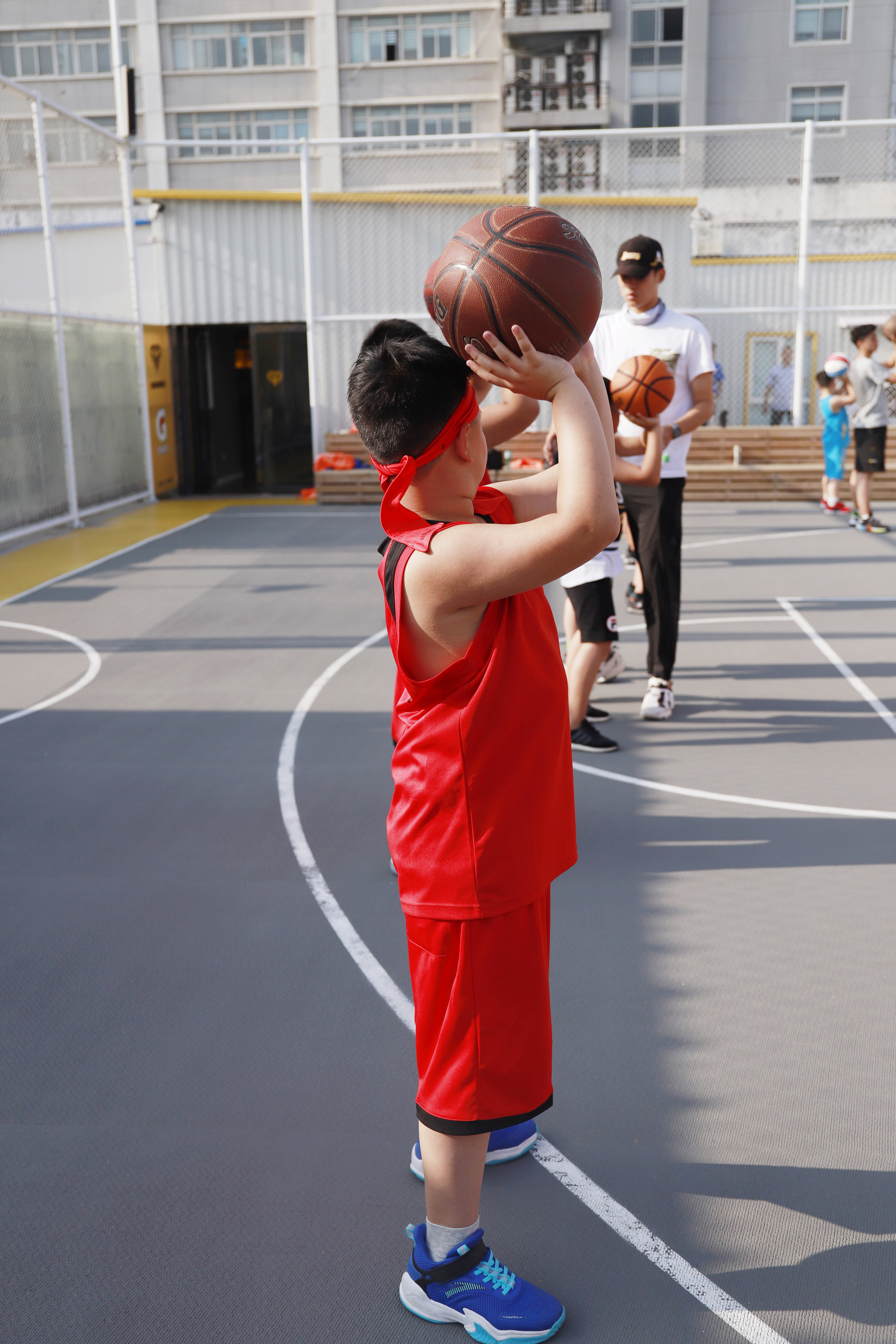 为什么每天都要看nba(打篮球居然有这么多好处)