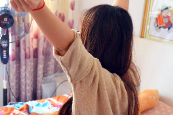 50岁前绝经和50岁后绝经，女性有啥区别？都说49岁绝经好，真的吗