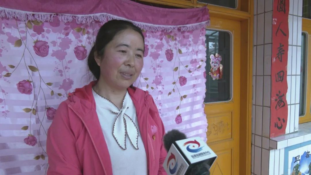 【劳模风采】高彩梅：巧手绣出新生活