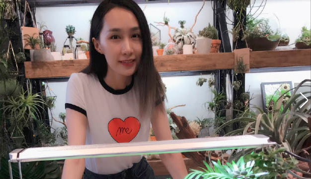 雷佳音老婆翟煦飞：老公粉丝千万合作美女无数，她为何从不秀恩爱