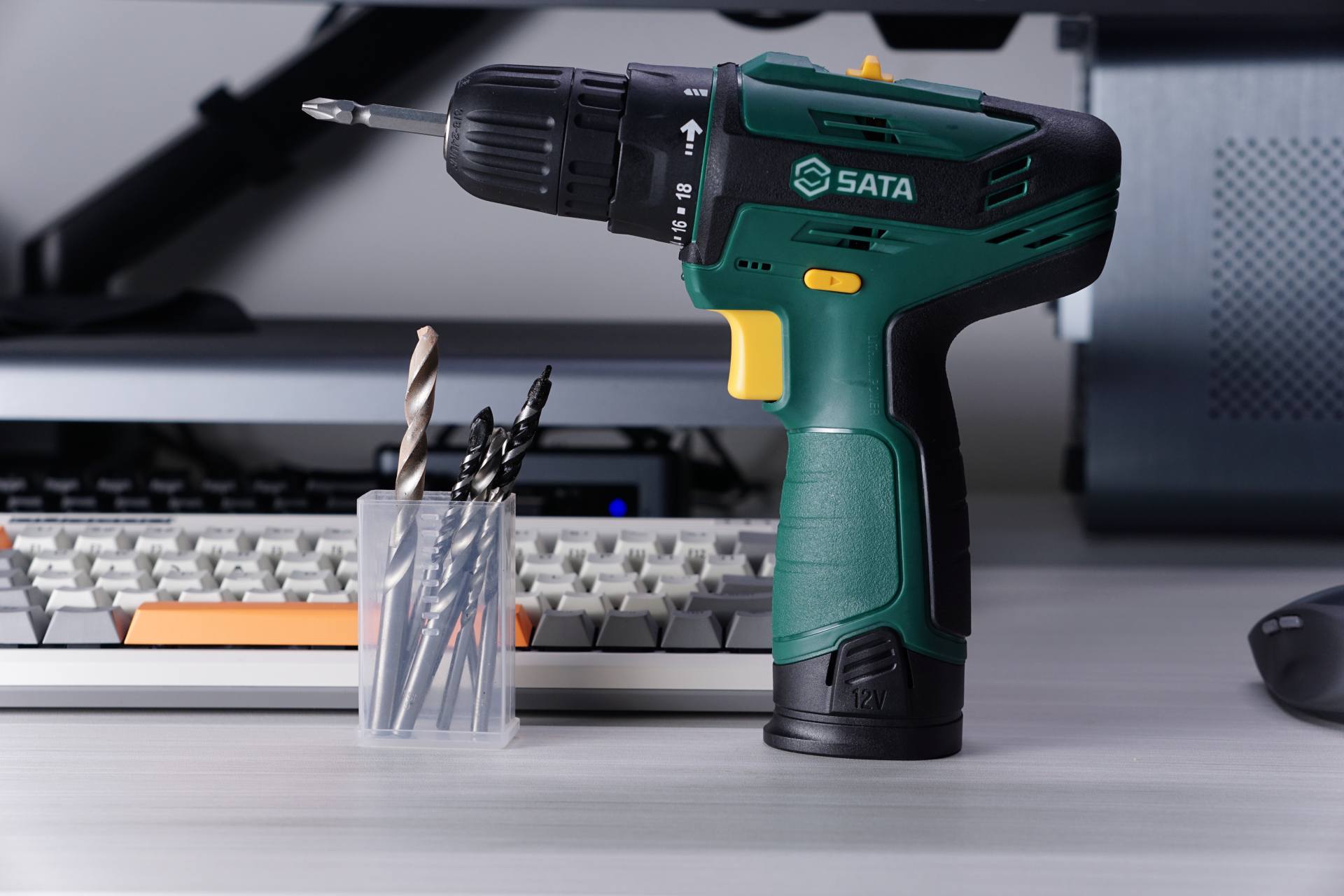 手电钻冲击钻电锤电起子有什么区别一文搞懂男人电钻工具