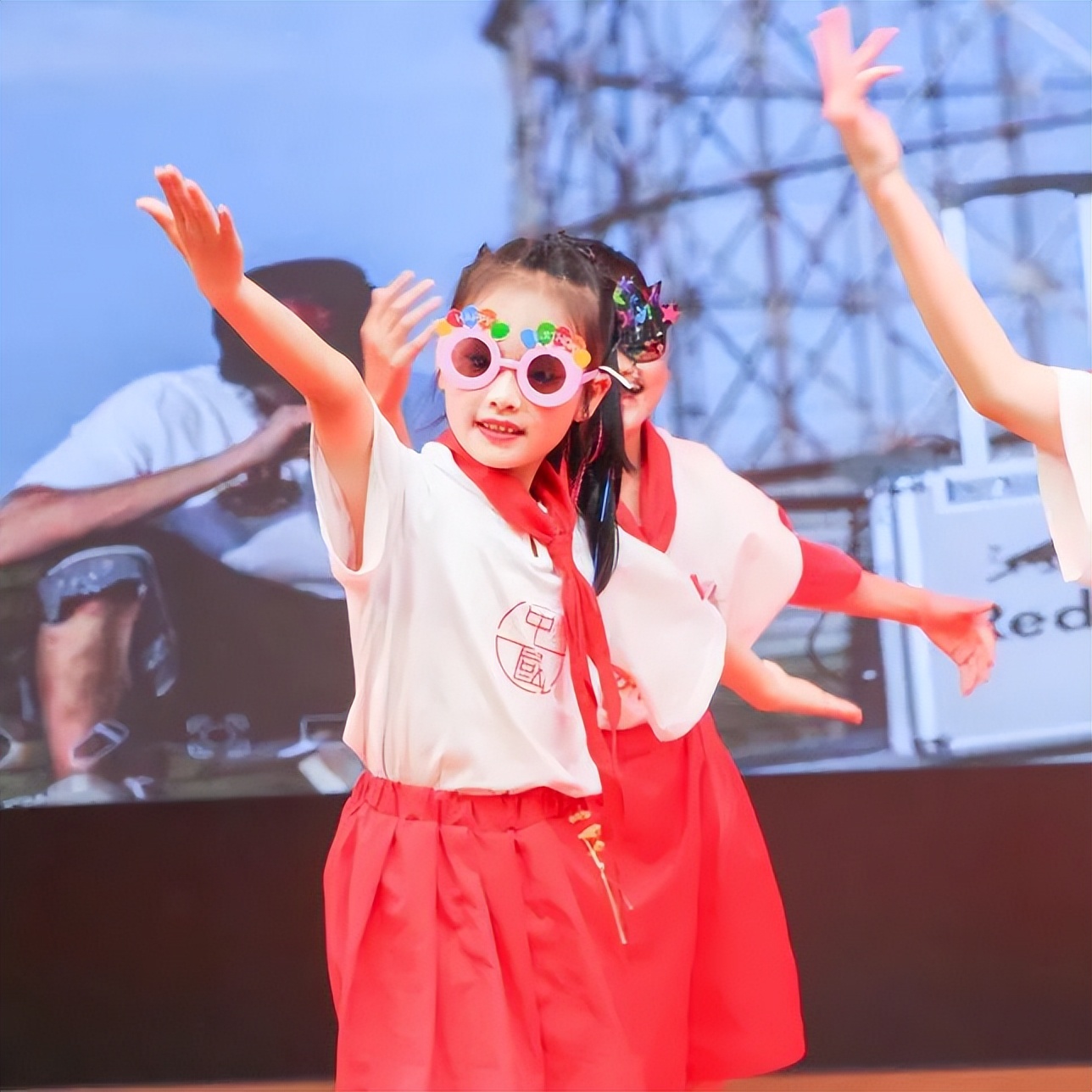 花田花绽，阅读悦心｜双流区黄甲小学举行读书节之阅读表演赛