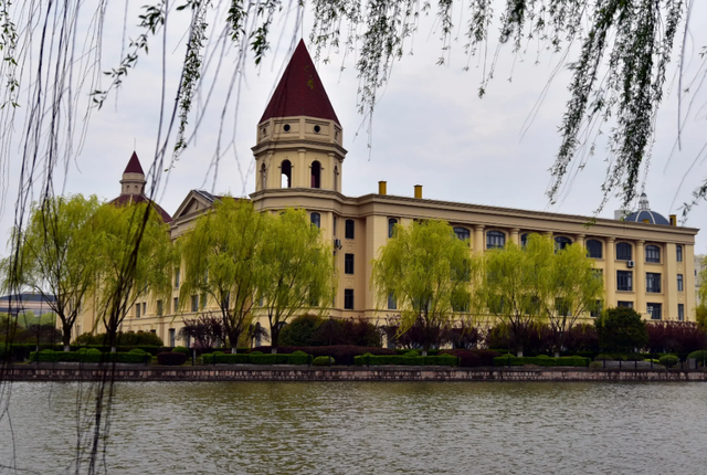上海市大学排名出炉了，同济大学进前三，上海财经大学成为黑马