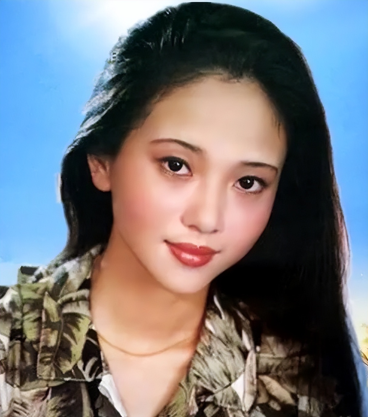 14位贤良的"妈妈专业户"女星,年轻时个顶个是美人坯子