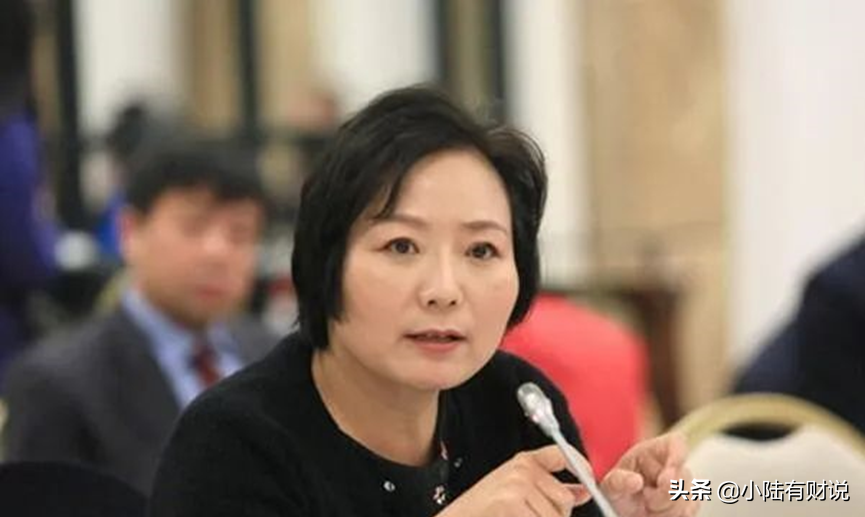 太强了！全球前十大白手起家女富豪，整整9个都是中国人