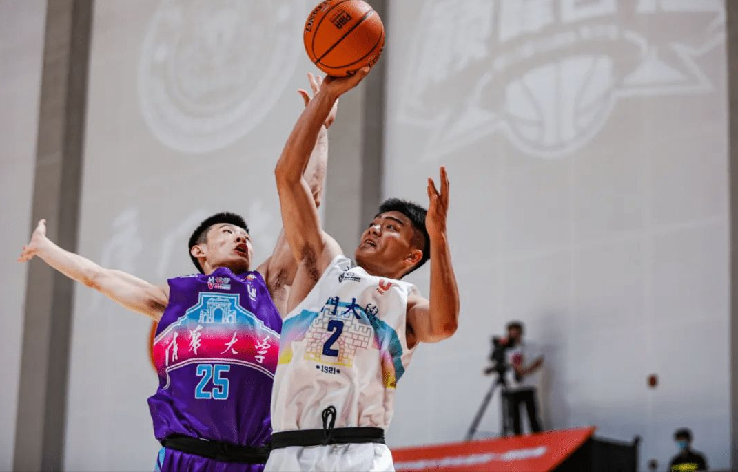 "传奇球王"黎伊扬,徐杰是他的榜样,他的上限会是国产保罗吗?