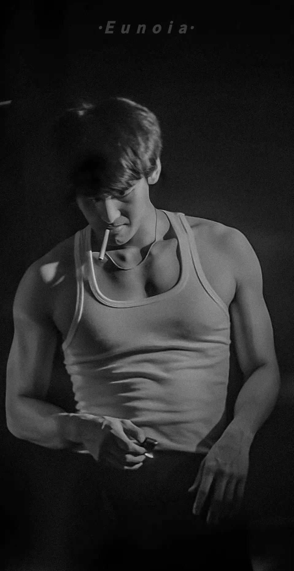 泰兰德肆意生长的野蔷薇-陈立波