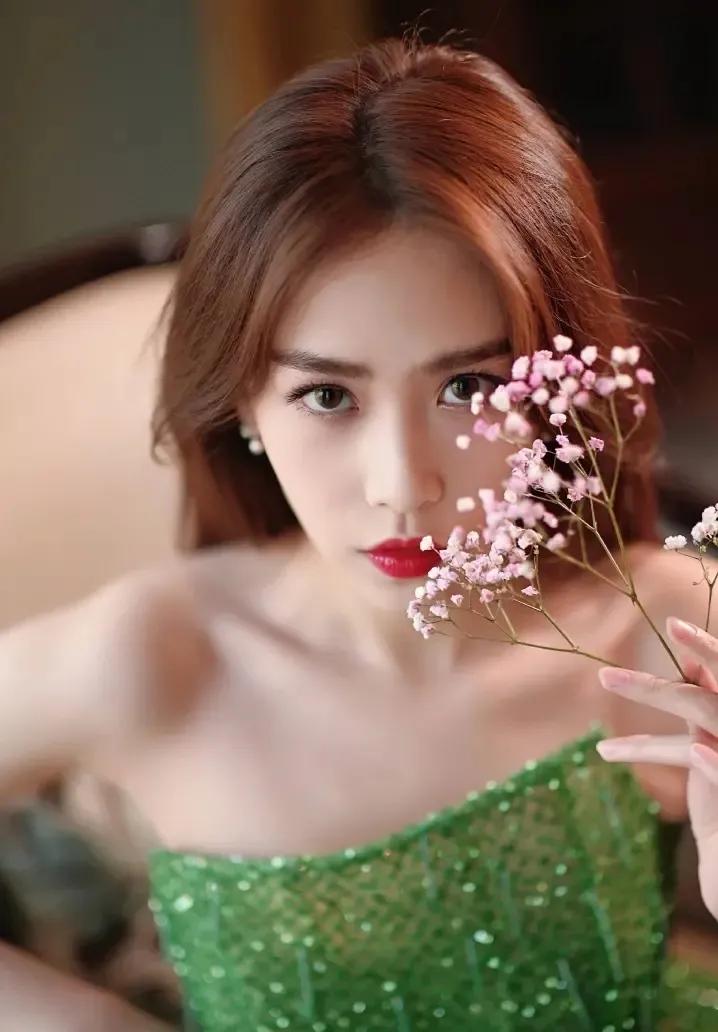 刘美彤的美图