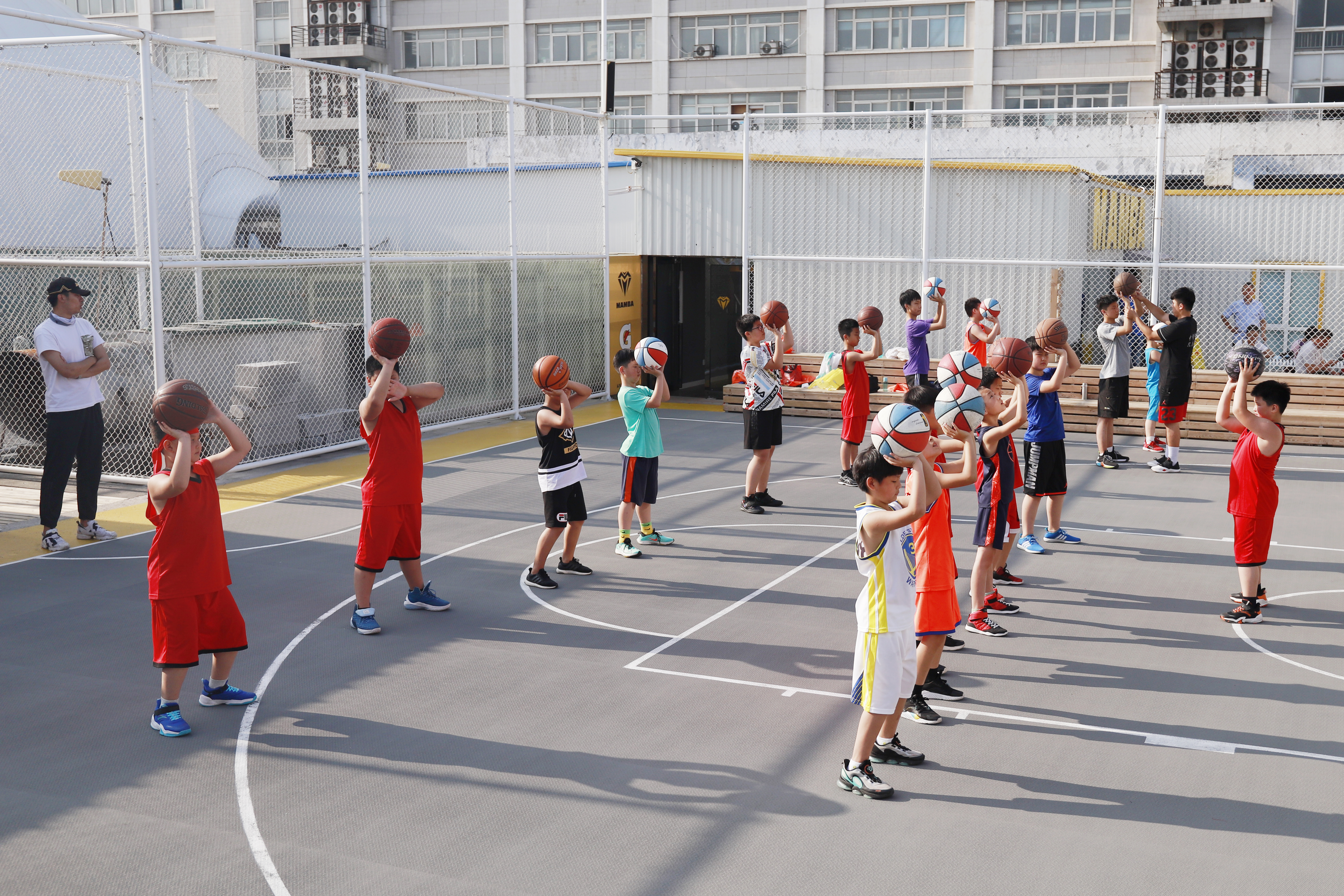 为什么每天都要看nba(打篮球居然有这么多好处)