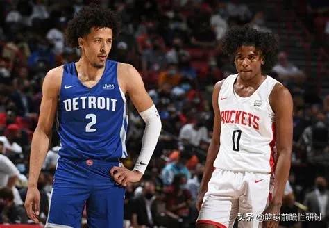 nba火箭成员有哪些(买断沃尔后，火箭阵容中十八人大名单)