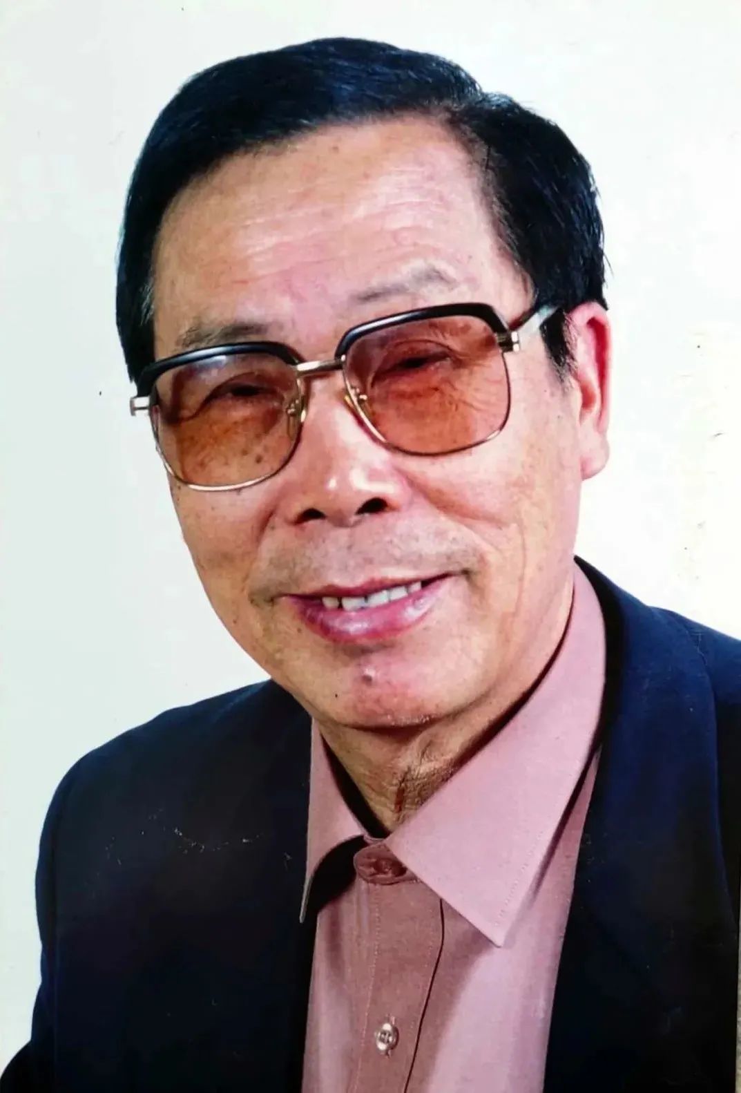 中国书画艺术领军人物——张锦标