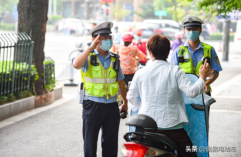 超级快充，动力强劲，这3款电摩最高续航200公里，适合长途出行