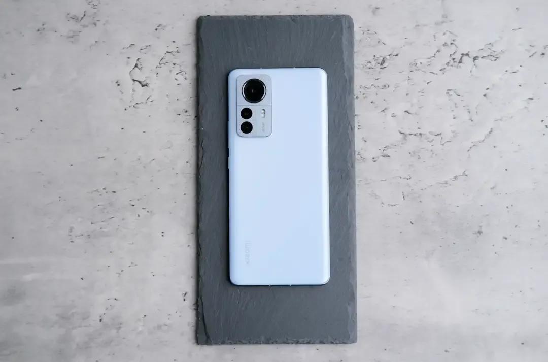 我们应该买国产手机还是外国手机？