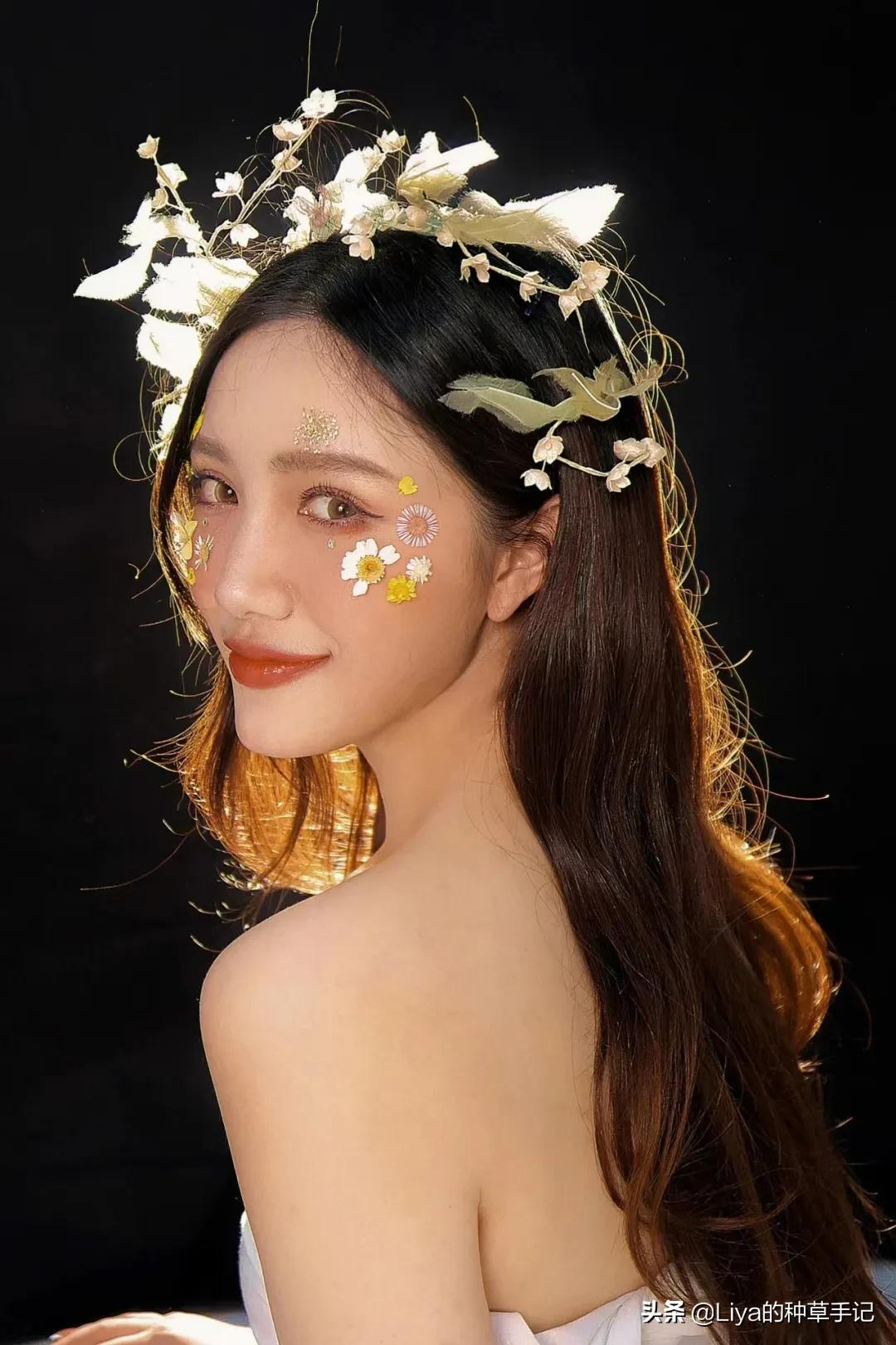 为什么女生每年年底总要烫一次头发?