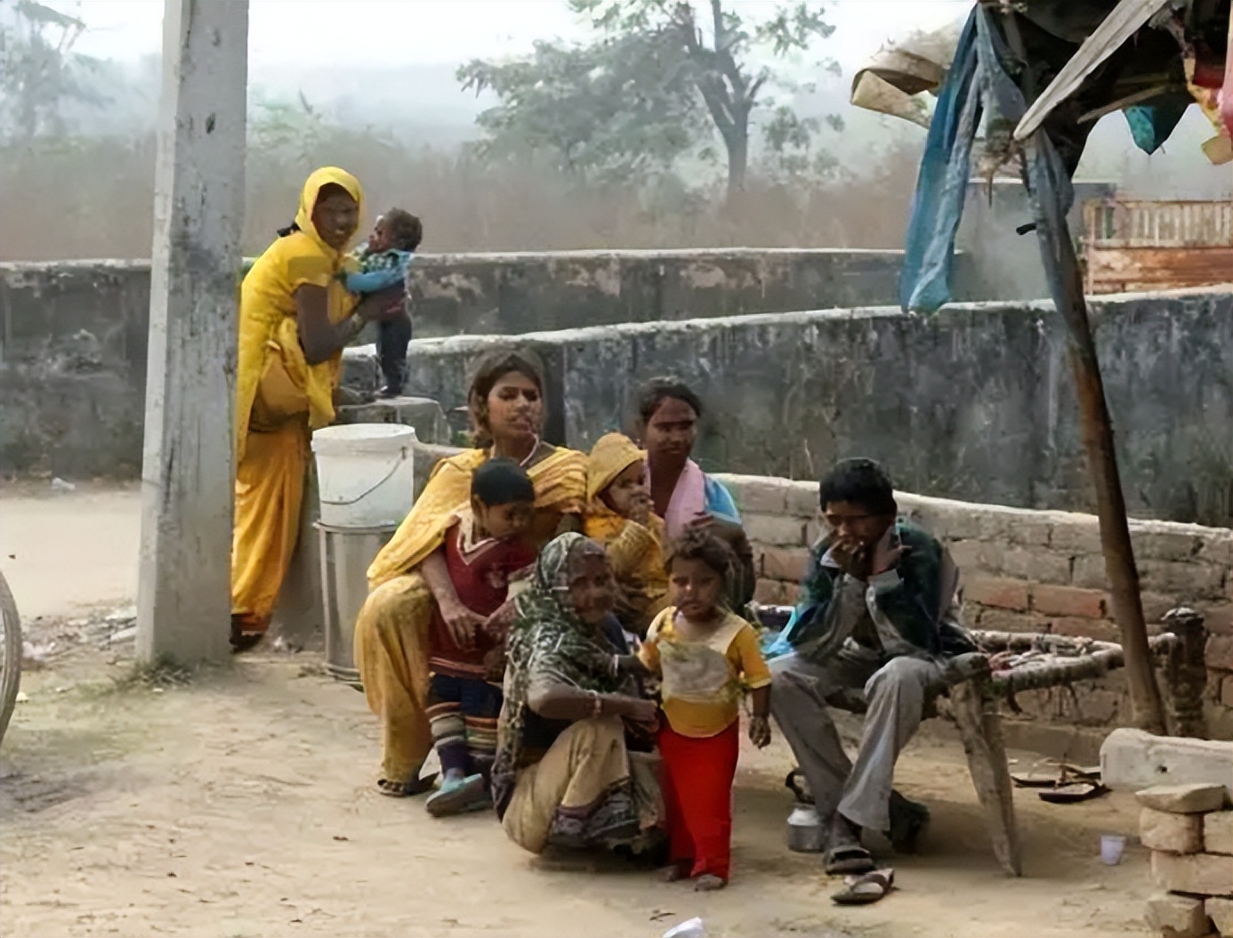 被父亲杀、被丈夫杀，都21世纪了，为何印度女性处境仍如此凄惨？