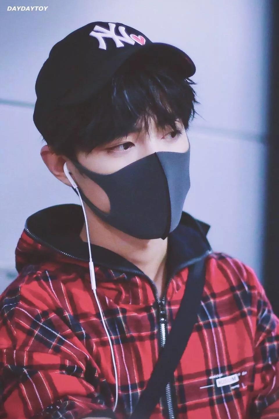 考古肖战:2018年9月—12月机场时间线汇总,今天请叫我收图狂魔