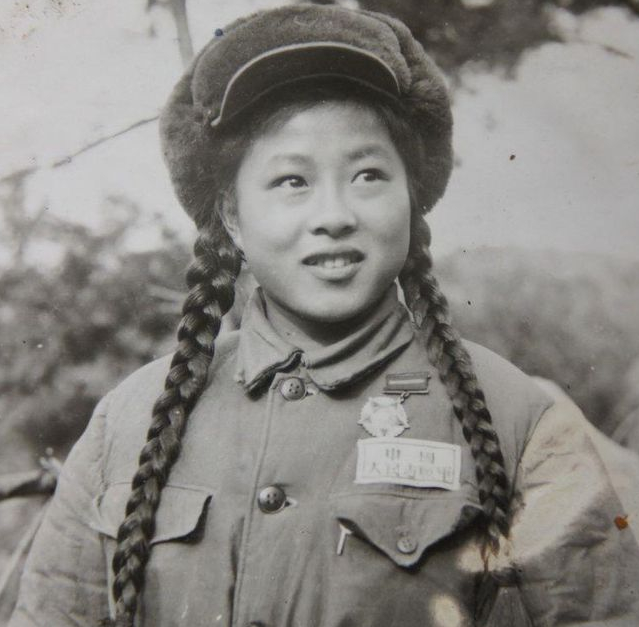 一,解秀梅:9岁参军的"老革命"