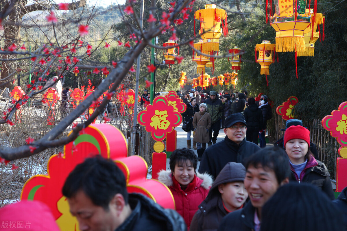 年味要回来了？人大代表建议春节假期延长到10天，网友一致赞成